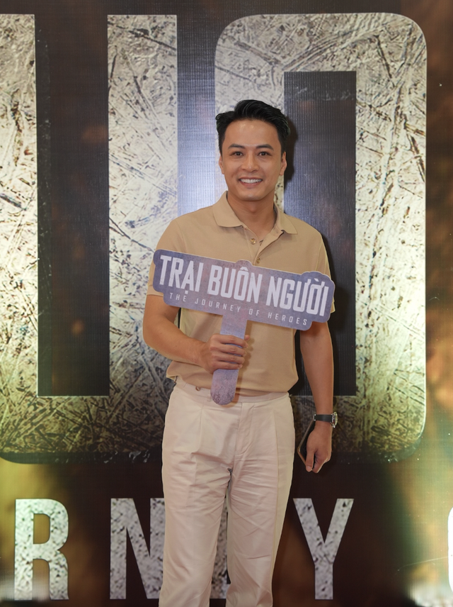 Trại bu&ocirc;n người dẫn đầu ph&ograve;ng v&eacute;: Doanh thu 15 tỷ đồng sau 2 ng&agrave;y - Ảnh 7.