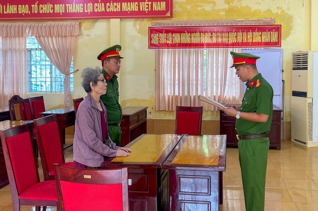 Khởi tố cụ b&agrave; 79 tuổi b&aacute;n đất 20 tỉ nhưng chỉ khai 5 tỉ để trốn thuế - Ảnh 1.