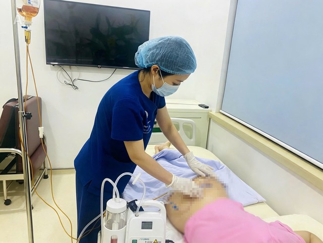 Ti&ecirc;m filler 5-10 năm, nhiều chị em bất ngờ phải nhập viện v&igrave; biến chứng - Ảnh 1.