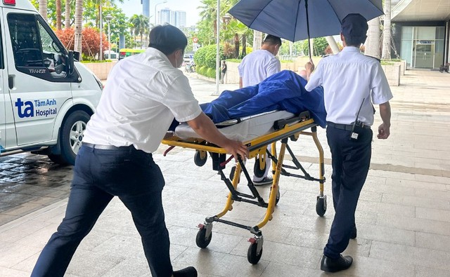 Người phụ nữ ngủ quơ tay ch&acirc;n, gia đ&igrave;nh tưởng nằm mơ, ai ngờ h&ocirc;n m&ecirc; s&acirc;u v&igrave; hạ đường huyết - Ảnh 1.