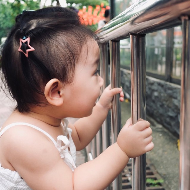 Vẻ ngo&agrave;i đ&aacute;ng y&ecirc;u tuổi l&ecirc;n 2 của con g&aacute;i MC Quỳnh Chi - Ảnh 6.