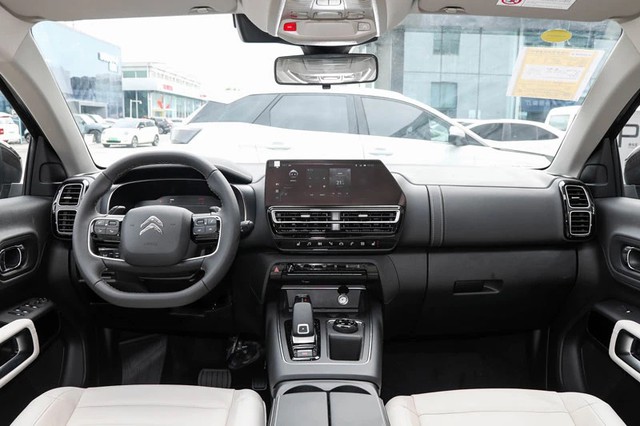 SUV điện c&ugrave;ng cỡ Mazda CX-5 gi&aacute; 540 triệu đồng, c&ocirc;ng suất 211 m&atilde; lực - Ảnh 3.