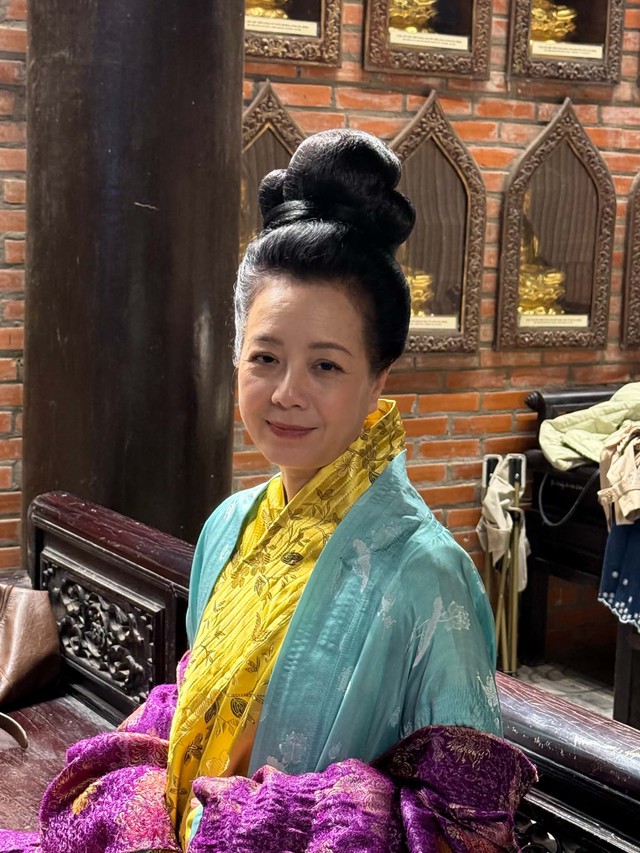 NSƯT Chiều Xu&acirc;n ở tuổi hưu vẫn miệt m&agrave;i l&agrave;m nghề, hạnh ph&uacute;c khi được đi diễn - Ảnh 2.