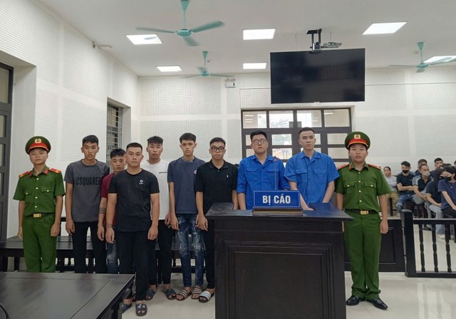 8 Thanh ni&ecirc;n lĩnh &aacute;n về tội Cố &yacute; g&acirc;y thương t&iacute;ch tại Quảng Ninh - Ảnh 1.