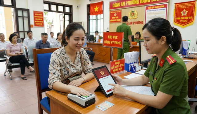 Bị kh&oacute;a t&agrave;i khoản định danh điện tử VNeID cần l&agrave;m g&igrave; để được mở lại? - Ảnh 1.