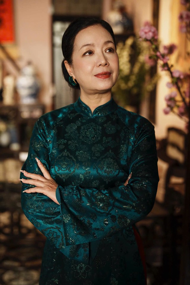 NSƯT Chiều Xu&acirc;n ở tuổi hưu vẫn miệt m&agrave;i l&agrave;m nghề, hạnh ph&uacute;c khi được đi diễn - Ảnh 5.