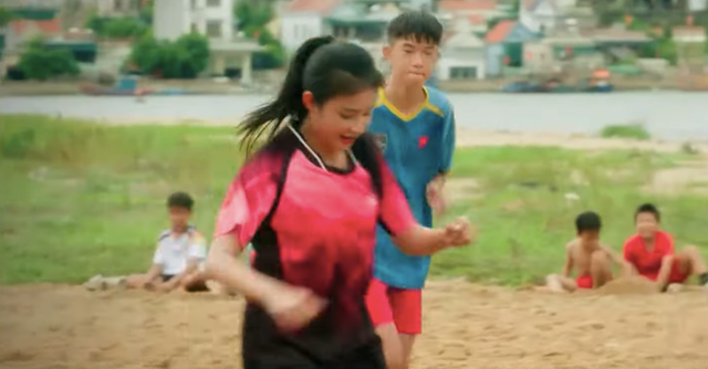 Ông Khiêm (Trung Anh) tức giận khi Minh (Thảo My) tự ý ký hợp đồng với công ty lạ - Ảnh 2.