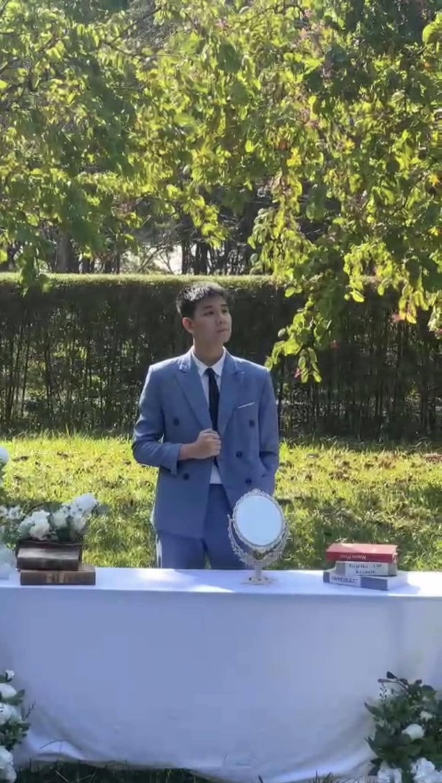 Con trai Hoa hậu Th&ugrave;y L&acirc;m g&acirc;y sốt khi 'đu trend' c&ugrave;ng mẹ - Ảnh 6.