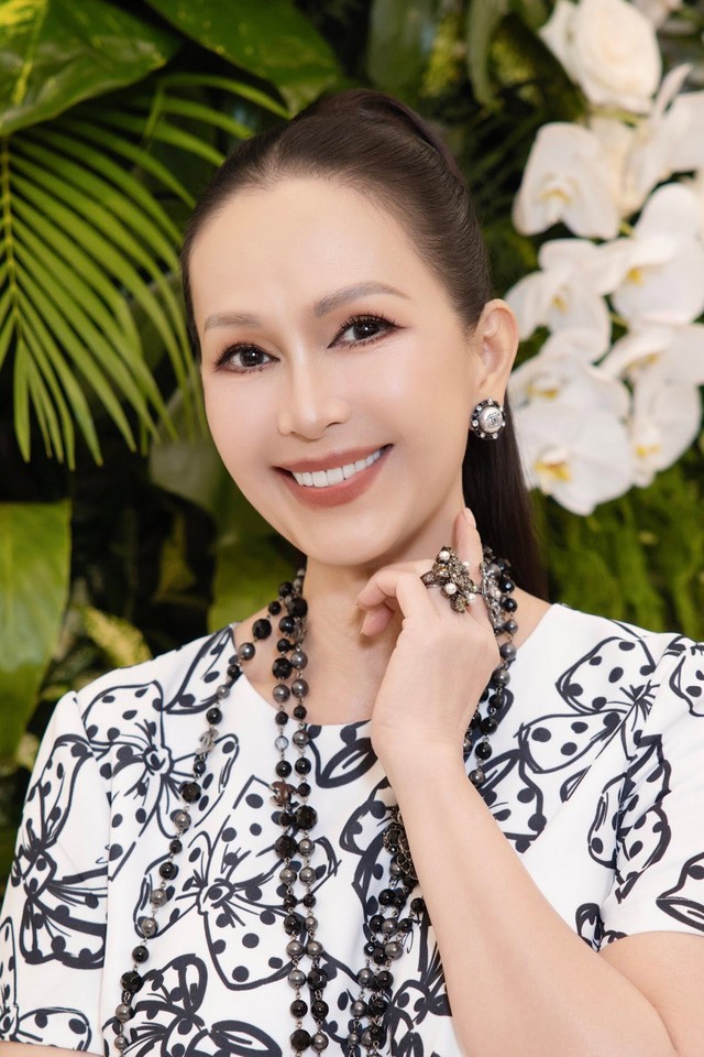 Diễm My 6X ở tuổi trung niên - Ảnh 8.