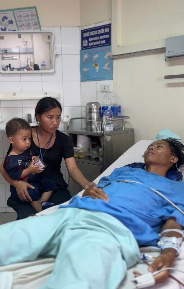 Hỗ trợ gia đình khó khăn: Vòng tay nhân ái cứu giúp chồng nằm viện - Ảnh 2.