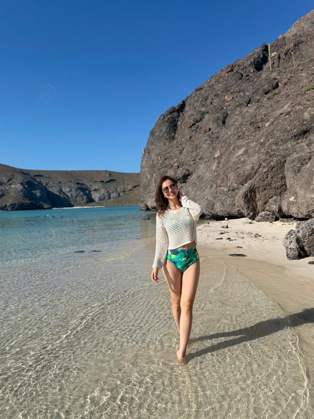 Jennifer Phạm gợi cảm ở biển Mexico - Ảnh 9.