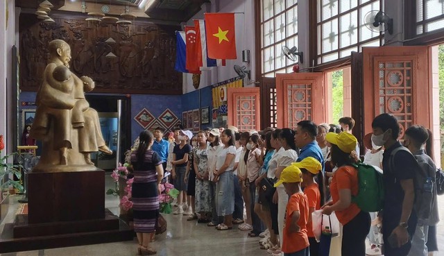 Du lịch Việt Nam cần chuyển từ tư duy 'đưa khách đến' sang 'giữ chân' và kích thích chi tiêu - Ảnh 1.