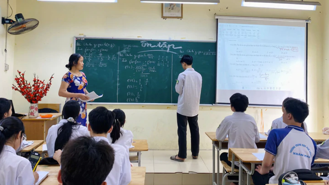 Không thi giáo viên, học sinh giỏi cấp trường để lấy thành tích - Ảnh 1.