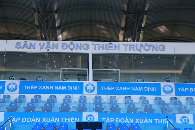 Cận cảnh s&acirc;n Thi&ecirc;n Trường được Th&eacute;p Xanh Nam Định 'thay &aacute;o' trước m&ugrave;a giải mới - Ảnh 7.