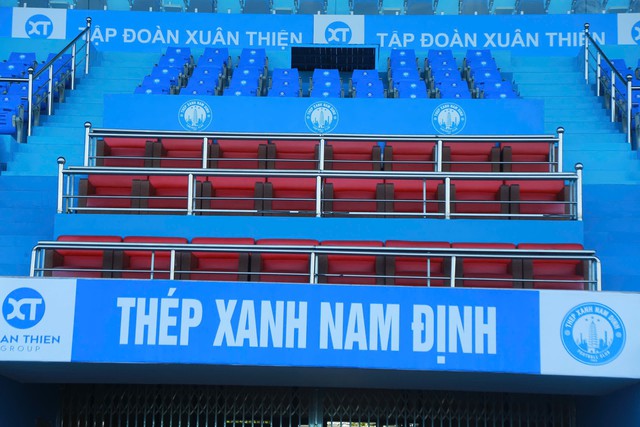 Cận cảnh s&acirc;n Thi&ecirc;n Trường được Th&eacute;p Xanh Nam Định 'thay &aacute;o' trước m&ugrave;a giải mới - Ảnh 6.