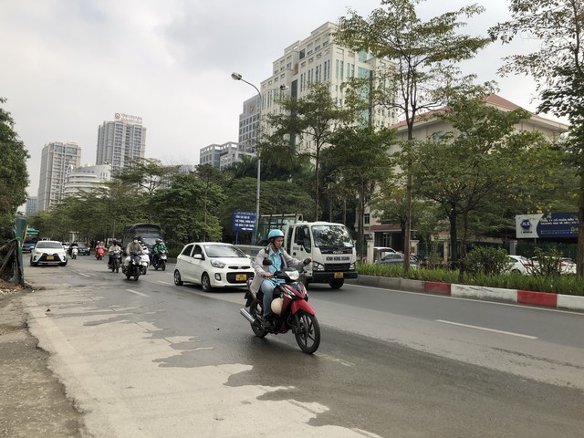 Kh&ocirc;ng kh&iacute; lạnh tr&agrave;n về, thời tiết H&agrave; Nội v&agrave; miền Bắc thay đổi thế n&agrave;o sau những ng&agrave;y nắng n&oacute;ng? - Ảnh 1.