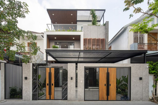 Phong thủy cổng nh&agrave;: C&aacute;c yếu tố để chọn hướng hợp mệnh v&agrave; nhận biết cổng nh&agrave; vượng kh&iacute; kh&ocirc;ng phải ai cũng biết - Ảnh 1.