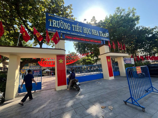 Tin s&aacute;ng 9/9: L&atilde;nh đạo x&atilde; n&oacute;i g&igrave; về suất ăn b&aacute;n tr&uacute; 40.000 đồng k&eacute;m chất lượng tại trường tiểu học ở H&agrave; Nội? Khởi tố 7 đối tượng giả danh shipper lừa đảo gần 400 triệu đồng - Ảnh 3.