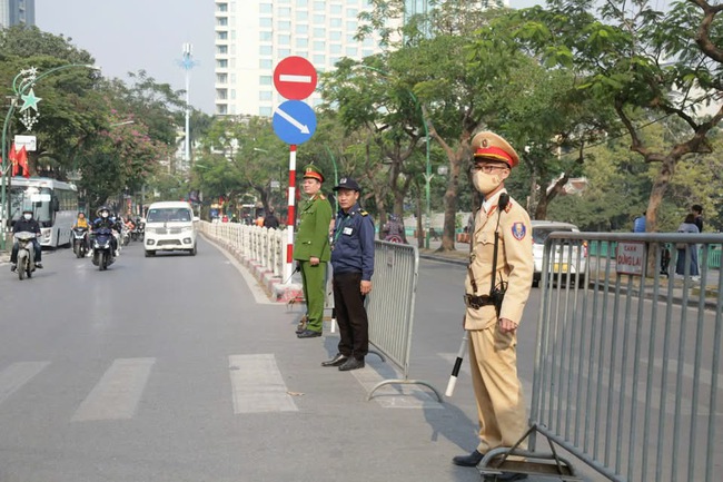 
Hà Nội: Tăng cường công tác phòng ngừa tai nạn giao thông dịp Tết Nguyên đán 
- Ảnh 1.