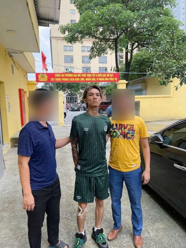 Hà Nội: Rapper Bình 'Gold' cướp taxi, dương tính với ma túy- Ảnh 2.