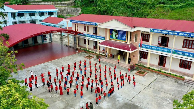 Vụ 11 học sinh bắt nạt bạn ở Th&aacute;i Nguy&ecirc;n: V&igrave; sao cơ quan quản l&yacute; gi&aacute;o dục chưa nắm th&ocirc;ng tin? - Ảnh 1.