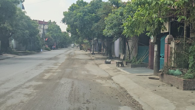 CSGT Hưng Y&ecirc;n lập chốt xử l&yacute; xe tải vi phạm sau phản &aacute;nh của Gia đ&igrave;nh v&agrave; X&atilde; hội - Ảnh 5.