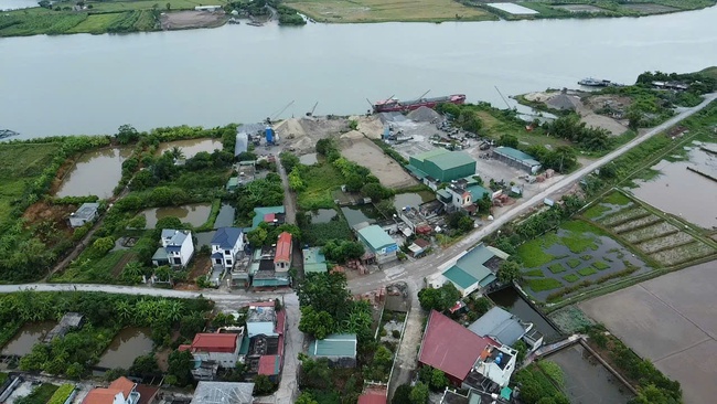 Hưng Y&ecirc;n: V&igrave; sao trạm trộn b&ecirc; t&ocirc;ng xuất hiện trở lại sau khi bị th&aacute;o dỡ? - Ảnh 1.