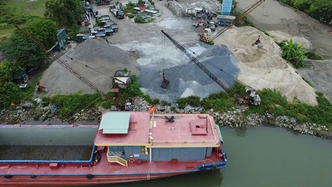 Hưng Y&ecirc;n: V&igrave; sao trạm trộn b&ecirc; t&ocirc;ng xuất hiện trở lại sau khi bị th&aacute;o dỡ? - Ảnh 3.