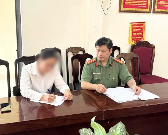 C&ocirc;ng an xử phạt người chia sẻ b&agrave;i viết xuy&ecirc;n tạc vụ gian lận thi ở Tuy&ecirc;n Quang - Ảnh 1.