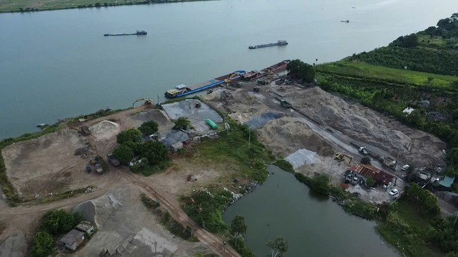 Hưng Y&ecirc;n: V&igrave; sao những vi phạm tại bến b&atilde;i do DN Quang Tuấn thu&ecirc; lại vẫn tồn tại? - Ảnh 4.