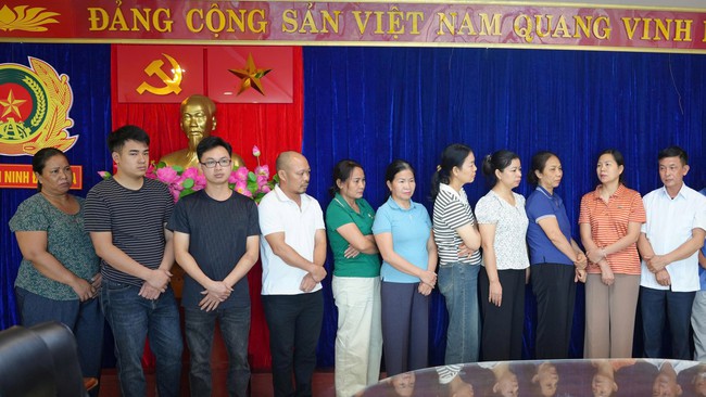 L&agrave;o Cai: Một đối tượng tham gia đ&aacute;nh bạc với số tiền tr&ecirc;n 10 tỷ đồng - Ảnh 1.