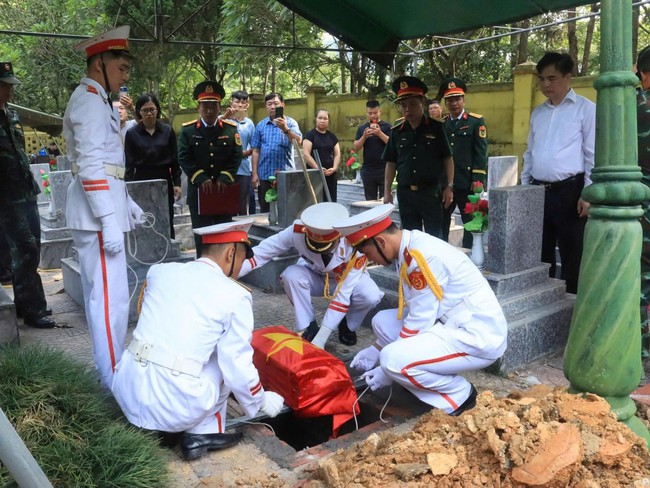 Sau hơn 40 năm, người chiến sĩ trở về trong một cuộc đo&agrave;n tụ đặc biệt ở Cao Bằng - Ảnh 4.