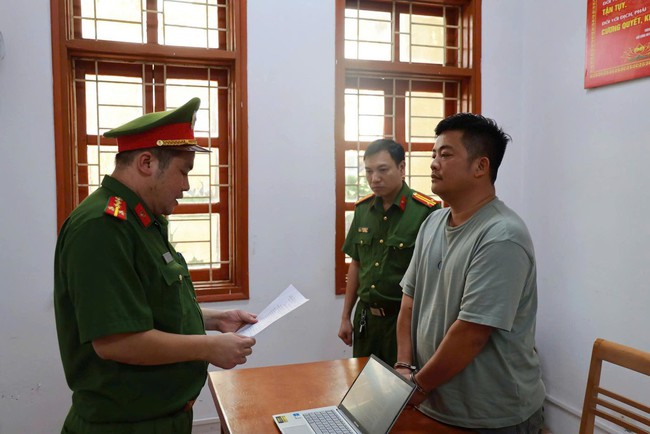 Hải Sapa TV bị bắt: Chuyện g&igrave; xảy ra ph&iacute;a sau những g&oacute;i &ldquo;thịt tr&acirc;u sấy đặc sản&rdquo;? - Ảnh 1.