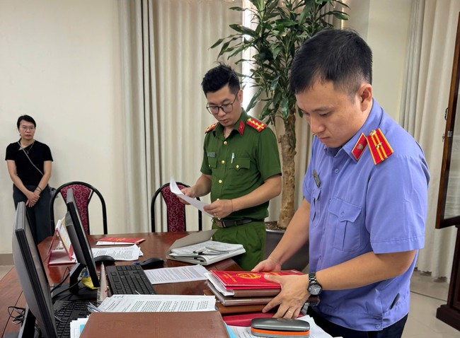 Bắt Trưởng ph&ograve;ng Thuế tỉnh Lạng Sơn nhận hối lộ để doanh nghiệp chiếm đoạt tiền ho&agrave;n thuế - Ảnh 3.