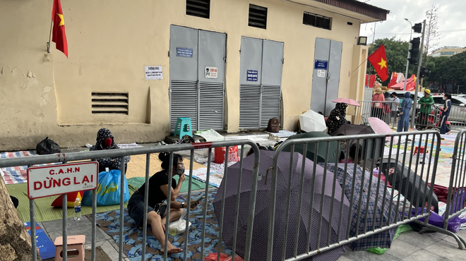 Một nam diễn viên nhà ở đường Nguyễn Thái Học có hành động đẹp giữa những ngày kỷ niệm A80- Ảnh 2. Một nam diễn viên nhà ở đường Nguyễn Thái Học có hành động đẹp giữa những ngày kỷ niệm A80- Ảnh 2.