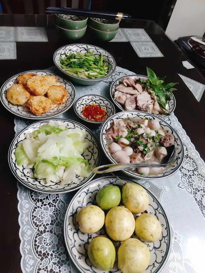 M&acirc;m cơm gia đ&igrave;nh 'chữa l&agrave;nh' nấu trong 30 ph&uacute;t v&agrave; c&acirc;u chuyện bất ngờ của người phụ nữ 55 tuổi ở H&agrave; Nội - Ảnh 6.