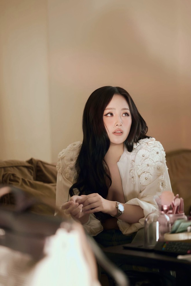 Tin sao 18/10: Cặp song sinh nh&agrave; Phương Oanh vui vẻ v&agrave;o bếp c&ugrave;ng mẹ; Bảo Thanh tuổi mới nhận m&oacute;n qu&agrave; ngọt ng&agrave;o - Ảnh 14.