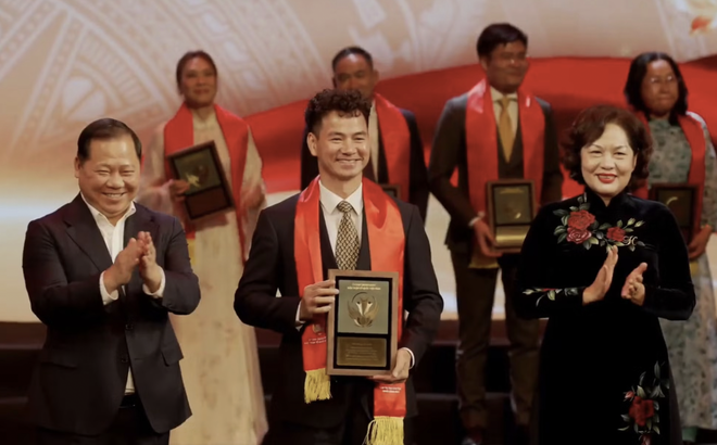 Mỹ T&acirc;m vinh danh V&igrave; những đ&oacute;ng g&oacute;p cho cộng đồng trong sự kiện 2026 - Ảnh 3.