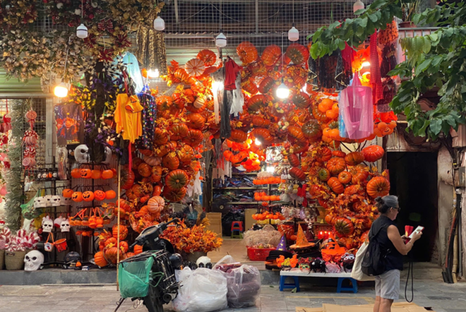 Halloween chưa tới, H&agrave;ng M&atilde; đ&atilde; v&agrave;o m&ugrave;a - Ảnh 2.