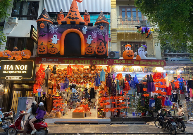 Halloween chưa tới, H&agrave;ng M&atilde; đ&atilde; v&agrave;o m&ugrave;a - Ảnh 3.