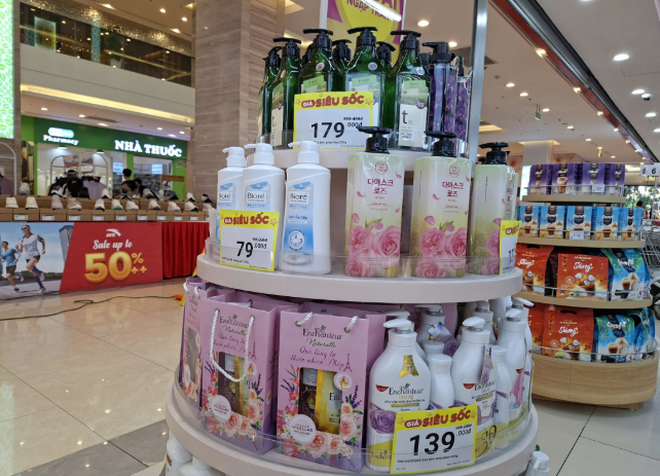 Sản phẩm làm đẹp tại các siêu thị mùa khuyến mãi 20/10 - Ảnh 5.