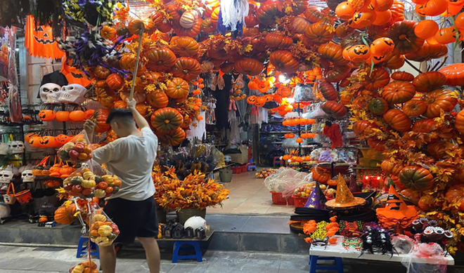 Halloween chưa tới, H&agrave;ng M&atilde; đ&atilde; v&agrave;o m&ugrave;a - Ảnh 7.