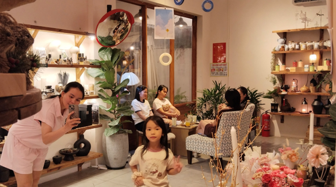 Phụ nữ dành tặng bản thân những món quà theo cách riêng nhân dịp 20/10 - Ảnh 8.