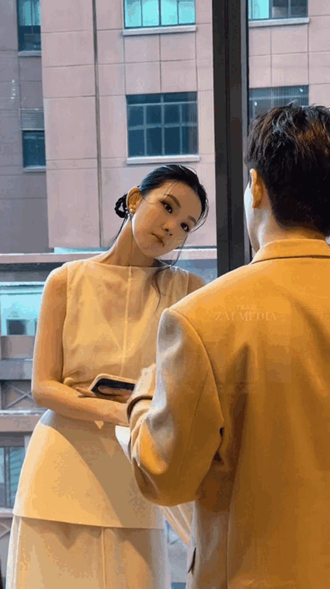 Nhan sắc tuổi 39 của Hoa hậu thùy Lâm: Vẻ đẹp trẻ mãi không già - Ảnh 1.