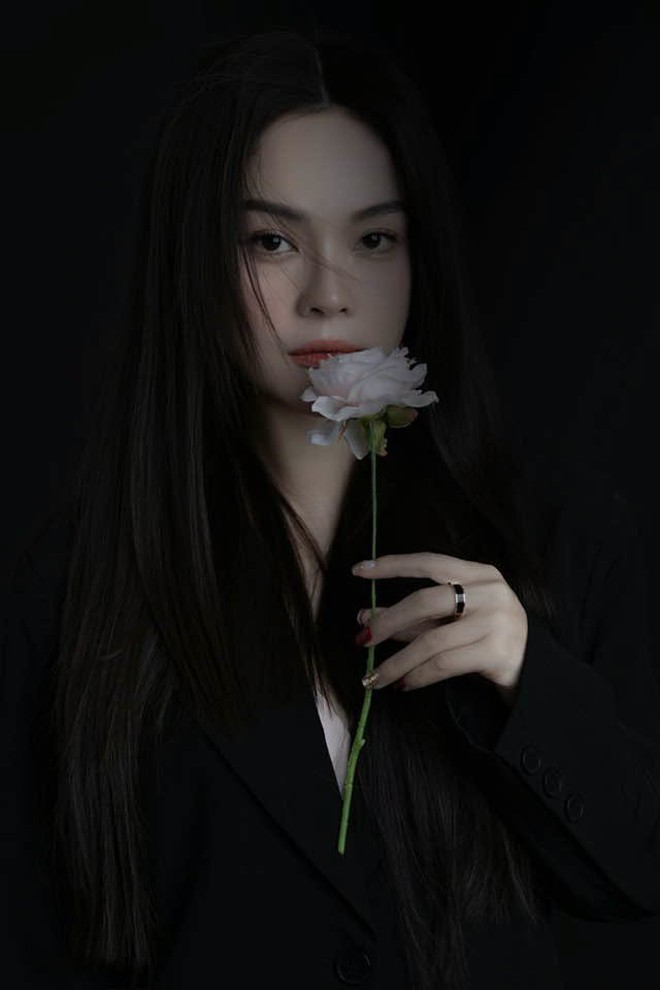 Dương Cẩm Lynh tuổi 45: 'Mất m&aacute;t, thất bại, oan ức hay l&ograve;ng người đổi thay... đều đ&atilde; nếm đủ' - Ảnh 4.