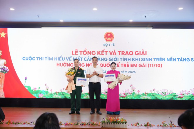 Thứ trưởng Bộ Y tế: Tăng cường kiểm so&aacute;t lựa chọn giới t&iacute;nh thai nhi, giảm thiểu mất c&acirc;n bằng giới t&iacute;nh khi sinh - Ảnh 5.