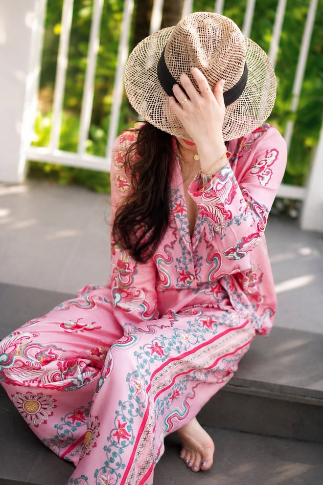 Tin sao ng&agrave;y 11/6: Phương Oanh khoe nhan sắc rực rỡ, Hồng Đăng c&ugrave;ng gia đ&igrave;nh đi chơi xuy&ecirc;n Việt - Ảnh 3.
