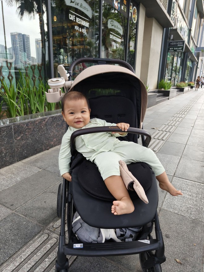 H'Hen Ni&ecirc; khoe khoảnh khắc th&uacute; vị của con g&aacute;i 9 th&aacute;ng tuổi trong chuyến xuất ngọai đầu ti&ecirc;n - Ảnh 6.