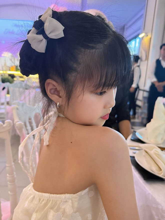 Lê Phương khoe ảnh bên chồng con, nói một câu thấm thía - Ảnh 5.