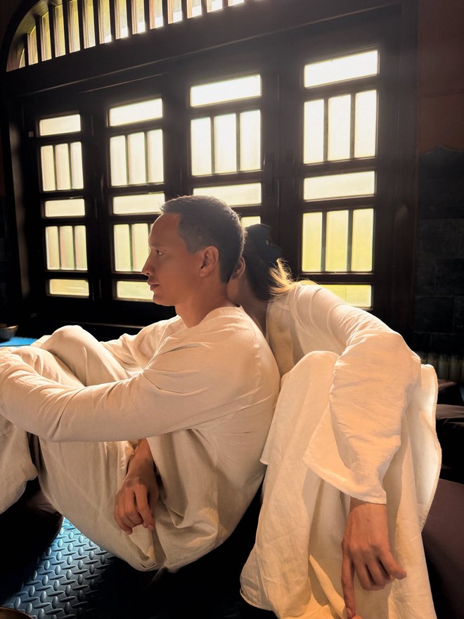 Gia đ&igrave;nh Hồ Ngọc H&agrave; - Kim L&yacute; đi nghỉ h&egrave; b&igrave;nh y&ecirc;n - Ảnh 2.